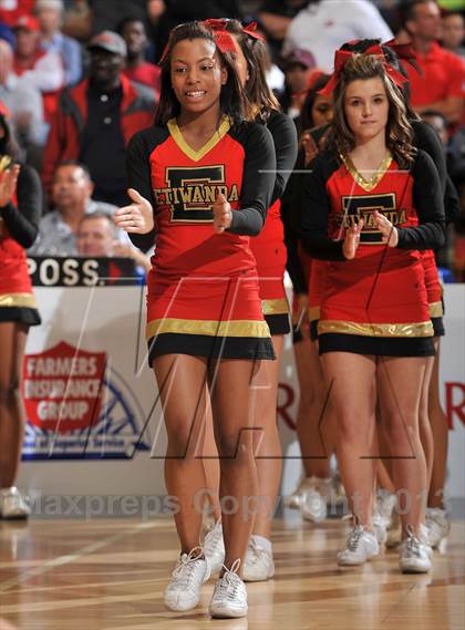 Thumbnail 3 in Mater Dei vs. Etiwanda (CIF SS DIV 1AA Final) photogallery.