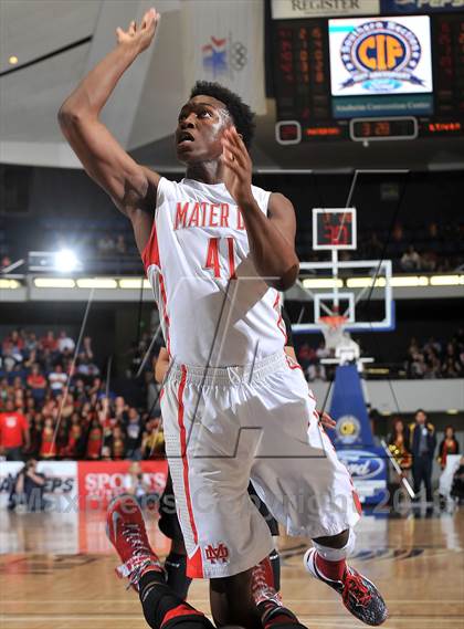 Thumbnail 3 in Mater Dei vs. Etiwanda (CIF SS DIV 1AA Final) photogallery.
