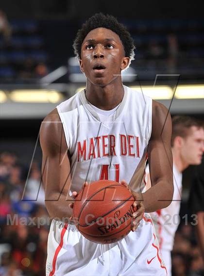 Thumbnail 3 in Mater Dei vs. Etiwanda (CIF SS DIV 1AA Final) photogallery.