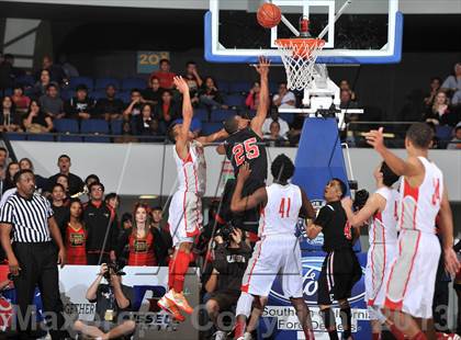 Thumbnail 3 in Mater Dei vs. Etiwanda (CIF SS DIV 1AA Final) photogallery.