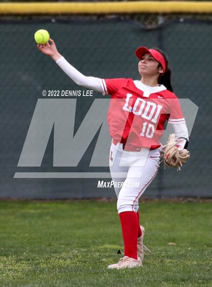Thumbnail 3 in Central Valley vs. Lodi photogallery.
