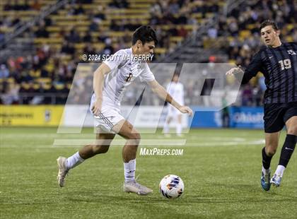 Thumbnail 3 in New Albany vs. Walsh Jesuit (OHSAA Division II Final) photogallery.