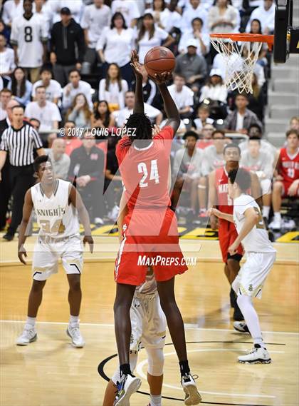 Thumbnail 1 in Mater Dei @ Bishop Montgomery (CIF Open DIV Southern Regional Final) photogallery.