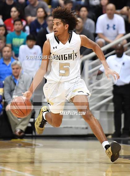 Thumbnail 2 in Mater Dei @ Bishop Montgomery (CIF Open DIV Southern Regional Final) photogallery.