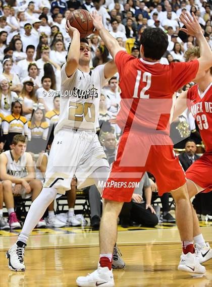 Thumbnail 3 in Mater Dei @ Bishop Montgomery (CIF Open DIV Southern Regional Final) photogallery.