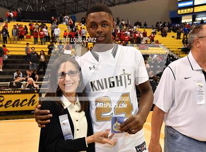 Thumbnail 2 in Mater Dei @ Bishop Montgomery (CIF Open DIV Southern Regional Final) photogallery.
