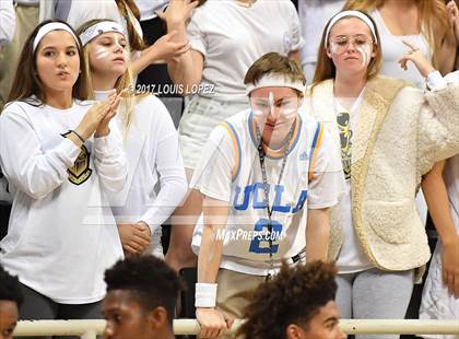 Thumbnail 1 in Mater Dei @ Bishop Montgomery (CIF Open DIV Southern Regional Final) photogallery.