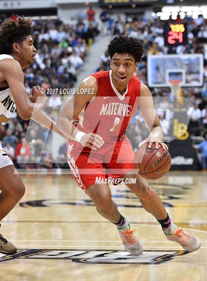 Thumbnail 2 in Mater Dei @ Bishop Montgomery (CIF Open DIV Southern Regional Final) photogallery.