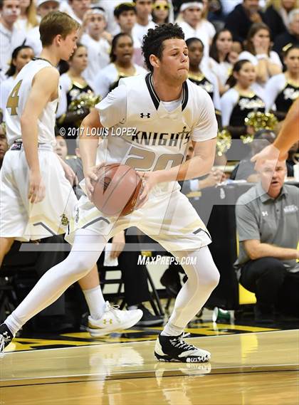 Thumbnail 2 in Mater Dei @ Bishop Montgomery (CIF Open DIV Southern Regional Final) photogallery.