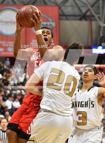 Thumbnail 1 in Mater Dei @ Bishop Montgomery (CIF Open DIV Southern Regional Final) photogallery.