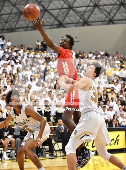 Thumbnail 1 in Mater Dei @ Bishop Montgomery (CIF Open DIV Southern Regional Final) photogallery.