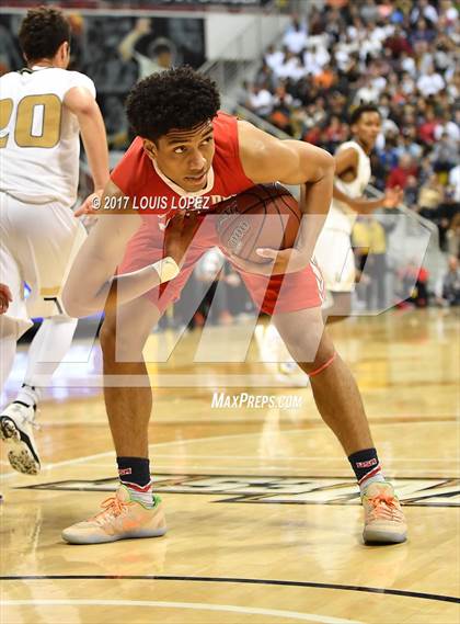 Thumbnail 1 in Mater Dei @ Bishop Montgomery (CIF Open DIV Southern Regional Final) photogallery.