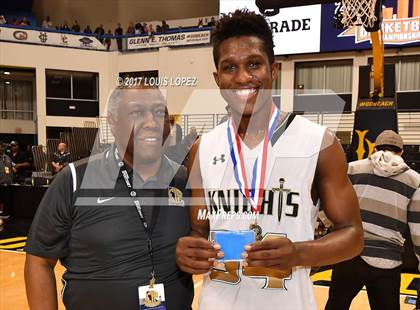 Thumbnail 2 in Mater Dei @ Bishop Montgomery (CIF Open DIV Southern Regional Final) photogallery.