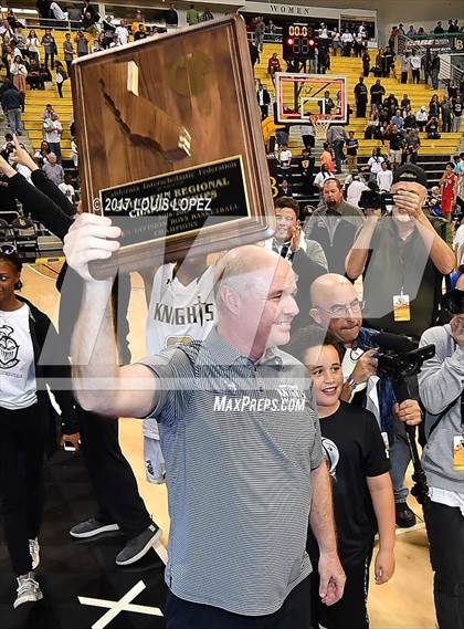 Thumbnail 3 in Mater Dei @ Bishop Montgomery (CIF Open DIV Southern Regional Final) photogallery.