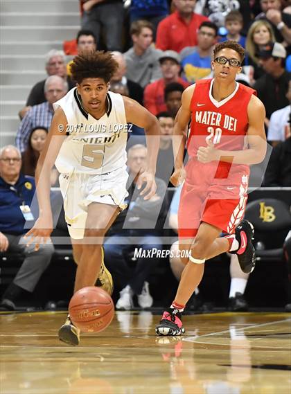 Thumbnail 3 in Mater Dei @ Bishop Montgomery (CIF Open DIV Southern Regional Final) photogallery.