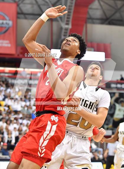 Thumbnail 2 in Mater Dei @ Bishop Montgomery (CIF Open DIV Southern Regional Final) photogallery.