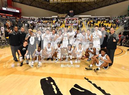 Thumbnail 2 in Mater Dei @ Bishop Montgomery (CIF Open DIV Southern Regional Final) photogallery.