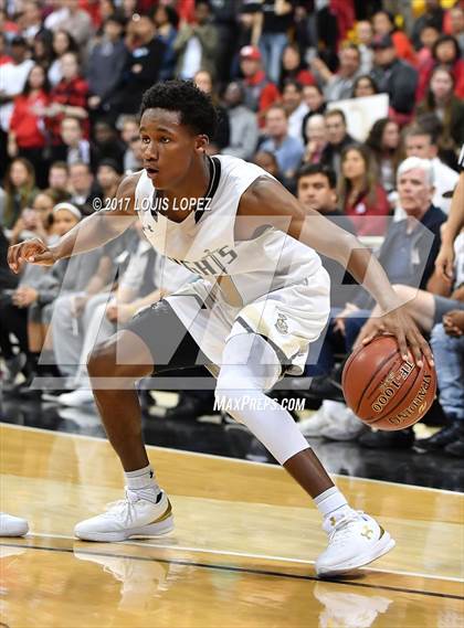 Thumbnail 3 in Mater Dei @ Bishop Montgomery (CIF Open DIV Southern Regional Final) photogallery.