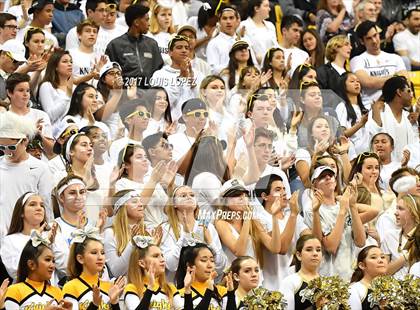 Thumbnail 2 in Mater Dei @ Bishop Montgomery (CIF Open DIV Southern Regional Final) photogallery.