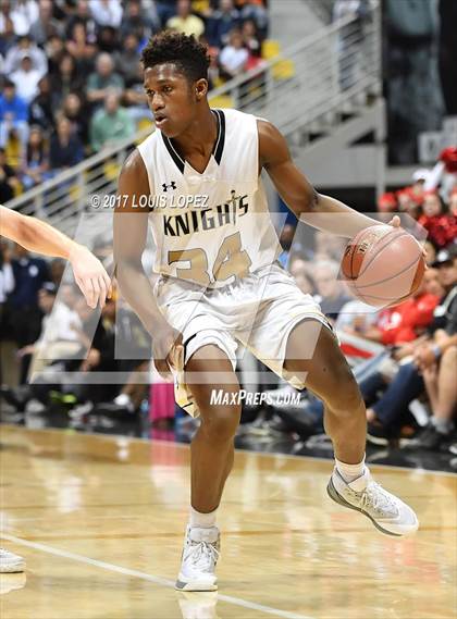 Thumbnail 3 in Mater Dei @ Bishop Montgomery (CIF Open DIV Southern Regional Final) photogallery.
