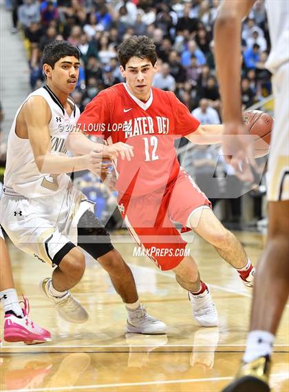 Thumbnail 1 in Mater Dei @ Bishop Montgomery (CIF Open DIV Southern Regional Final) photogallery.