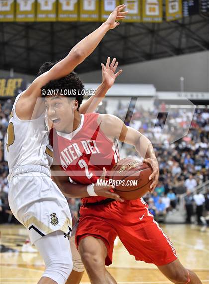 Thumbnail 2 in Mater Dei @ Bishop Montgomery (CIF Open DIV Southern Regional Final) photogallery.