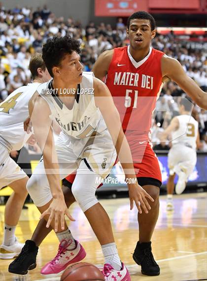 Thumbnail 2 in Mater Dei @ Bishop Montgomery (CIF Open DIV Southern Regional Final) photogallery.