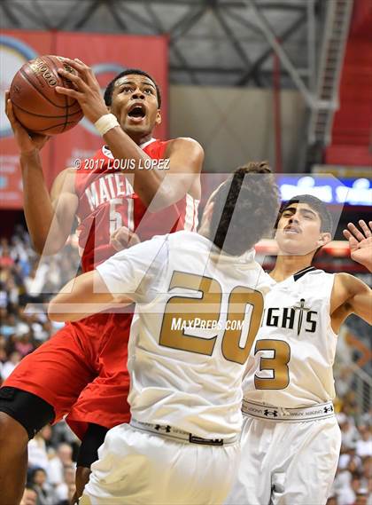 Thumbnail 2 in Mater Dei @ Bishop Montgomery (CIF Open DIV Southern Regional Final) photogallery.
