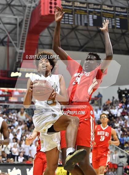 Thumbnail 2 in Mater Dei @ Bishop Montgomery (CIF Open DIV Southern Regional Final) photogallery.