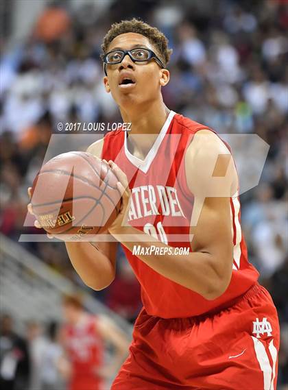 Thumbnail 1 in Mater Dei @ Bishop Montgomery (CIF Open DIV Southern Regional Final) photogallery.