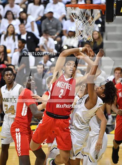Thumbnail 1 in Mater Dei @ Bishop Montgomery (CIF Open DIV Southern Regional Final) photogallery.