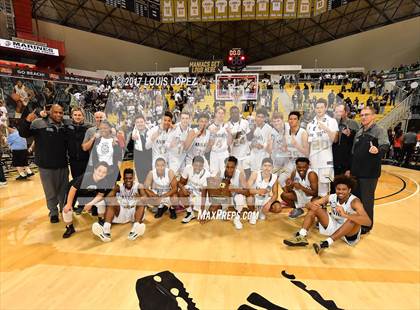 Thumbnail 3 in Mater Dei @ Bishop Montgomery (CIF Open DIV Southern Regional Final) photogallery.