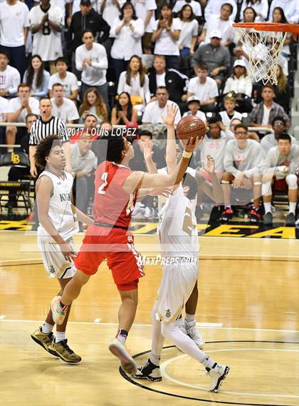 Thumbnail 2 in Mater Dei @ Bishop Montgomery (CIF Open DIV Southern Regional Final) photogallery.