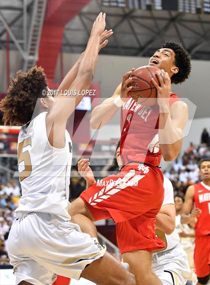 Thumbnail 2 in Mater Dei @ Bishop Montgomery (CIF Open DIV Southern Regional Final) photogallery.