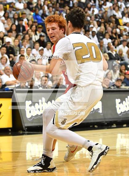 Thumbnail 2 in Mater Dei @ Bishop Montgomery (CIF Open DIV Southern Regional Final) photogallery.