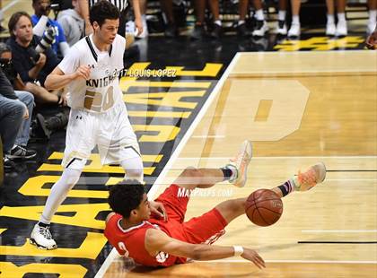 Thumbnail 2 in Mater Dei @ Bishop Montgomery (CIF Open DIV Southern Regional Final) photogallery.