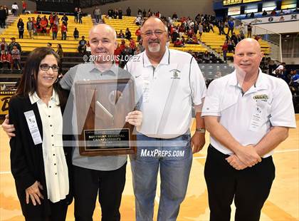 Thumbnail 1 in Mater Dei @ Bishop Montgomery (CIF Open DIV Southern Regional Final) photogallery.