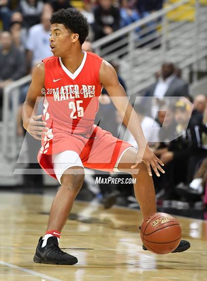 Thumbnail 3 in Mater Dei @ Bishop Montgomery (CIF Open DIV Southern Regional Final) photogallery.