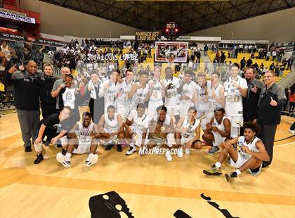 Thumbnail 3 in Mater Dei @ Bishop Montgomery (CIF Open DIV Southern Regional Final) photogallery.