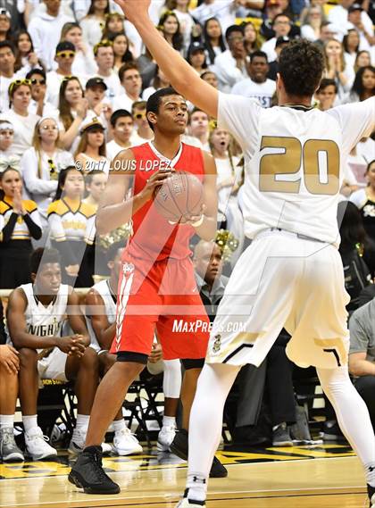 Thumbnail 3 in Mater Dei @ Bishop Montgomery (CIF Open DIV Southern Regional Final) photogallery.