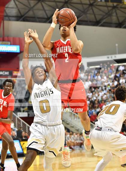Thumbnail 3 in Mater Dei @ Bishop Montgomery (CIF Open DIV Southern Regional Final) photogallery.