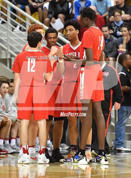 Thumbnail 1 in Mater Dei @ Bishop Montgomery (CIF Open DIV Southern Regional Final) photogallery.