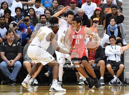 Thumbnail 2 in Mater Dei @ Bishop Montgomery (CIF Open DIV Southern Regional Final) photogallery.