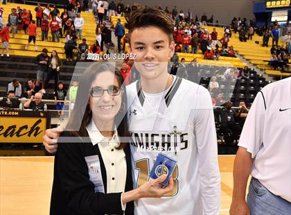 Thumbnail 2 in Mater Dei @ Bishop Montgomery (CIF Open DIV Southern Regional Final) photogallery.