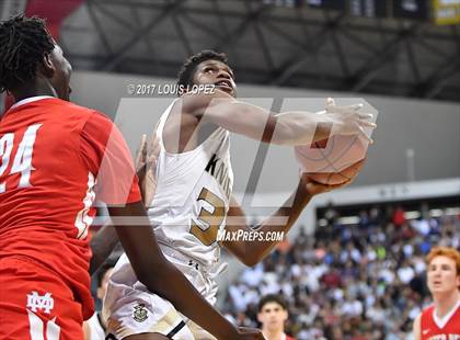 Thumbnail 1 in Mater Dei @ Bishop Montgomery (CIF Open DIV Southern Regional Final) photogallery.