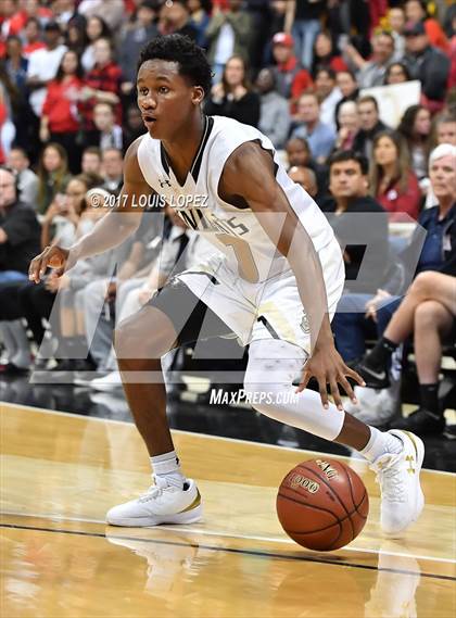 Thumbnail 2 in Mater Dei @ Bishop Montgomery (CIF Open DIV Southern Regional Final) photogallery.