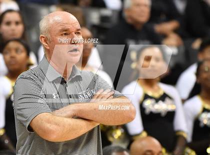 Thumbnail 2 in Mater Dei @ Bishop Montgomery (CIF Open DIV Southern Regional Final) photogallery.