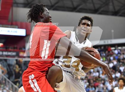 Thumbnail 2 in Mater Dei @ Bishop Montgomery (CIF Open DIV Southern Regional Final) photogallery.