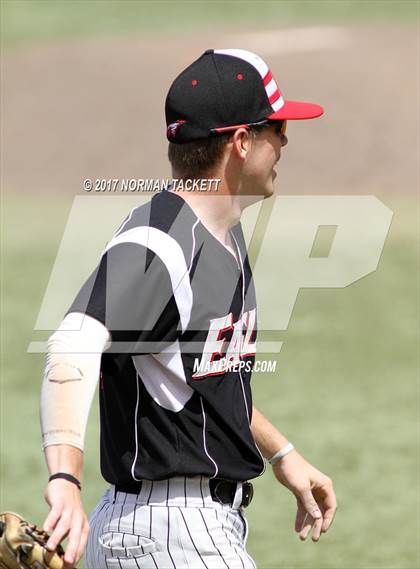 Thumbnail 2 in Maize vs. Shawnee Heights (KSHSAA 5A Quarterfinal) photogallery.