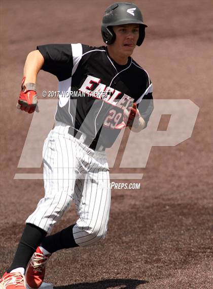 Thumbnail 1 in Maize vs. Shawnee Heights (KSHSAA 5A Quarterfinal) photogallery.